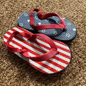 Toddler Red, White, and Blue Flip Flops Size 5/6